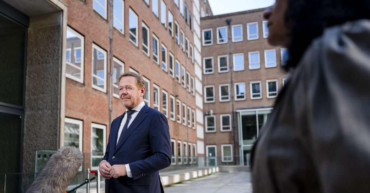 Justitieminister Van Weel gaat kijken of surveillance-apps zoals mSpy verboden kunnen worden