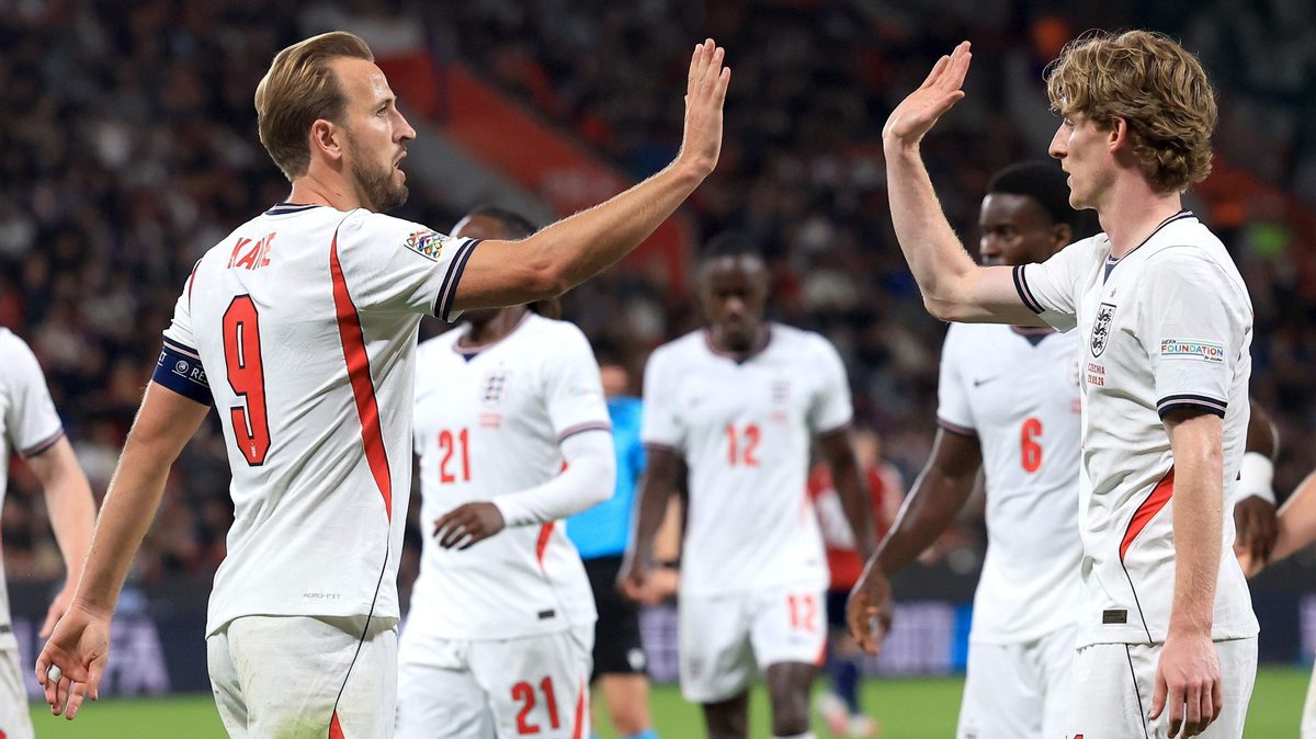 LIVE interlandvoetbal | Harry Kane en Anthony Gordon helpen Engeland aan eerste zege, Spanje blijft foutloos