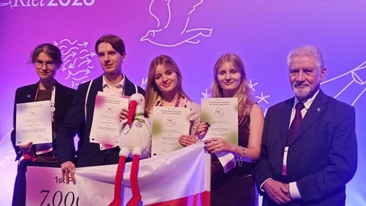 Polacy po raz czwarty na topie w europejskim konkursie naukowym dla młodzieży