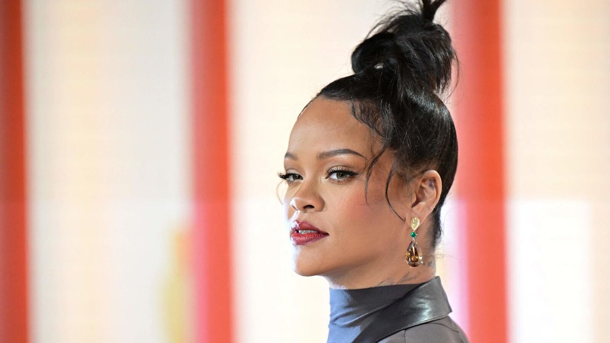 Tirs sur la maison de Rihanna à Los Angeles : une juge estime que la suspecte est apte à comparaître