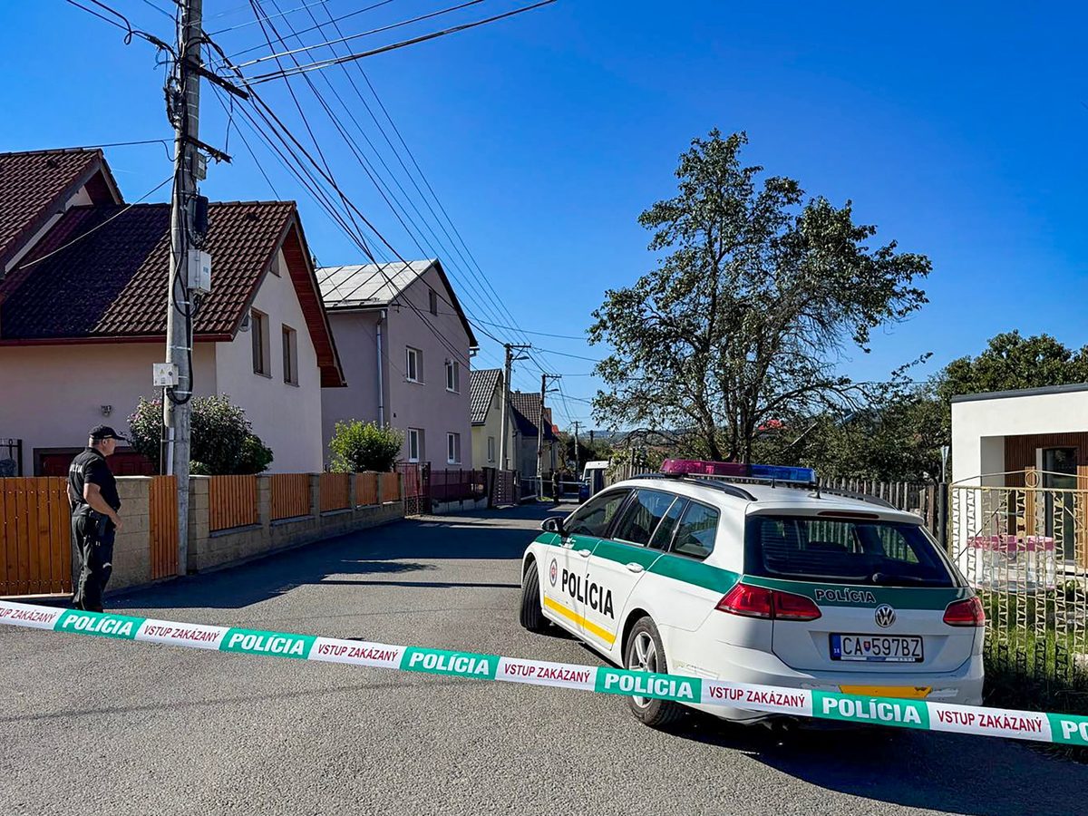 Knife-wielding schoolboy kills teacher, injures two in Slovakia