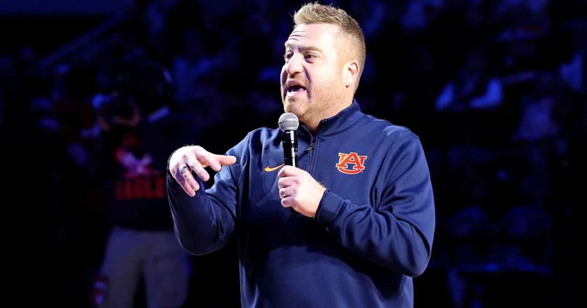 Auburn football news: Why an ex-staffer who's now a student at Tennessee got arrested right before Tigers play Voluntee…