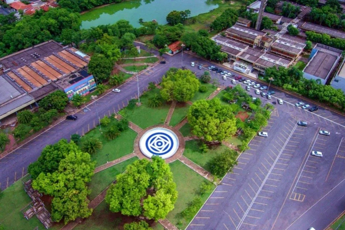 UFMT oferece mais de 900 vagas em cursos de graduação; inscrições vão até domingo (4)