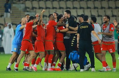 Knotsgekke situatie in Gulf Cup: Oman en Irak precies gelijk in poule, loting bepaalt wie door gaat