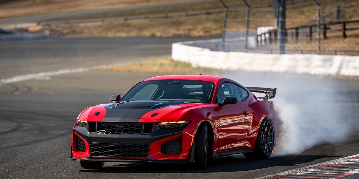 2026 Ford Mustang Dark Horse SC Gallops at a Faster Pace