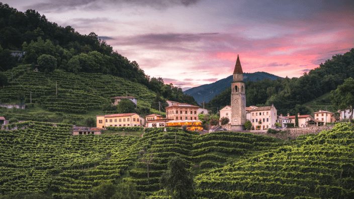 I borghi, dove la felicità è offline