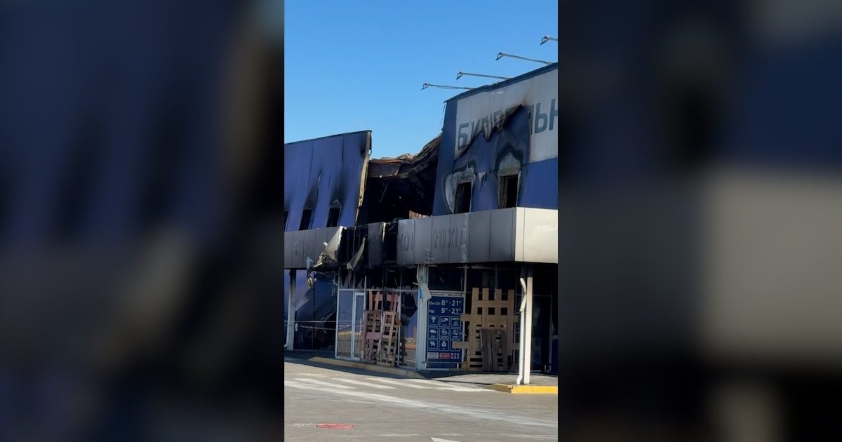 300 fyret efter russisk angreb på ukrainsk shoppingcenter