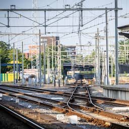 Landelijke ov-staking tegen bezuinigingen op sociale zekerheid begonnen