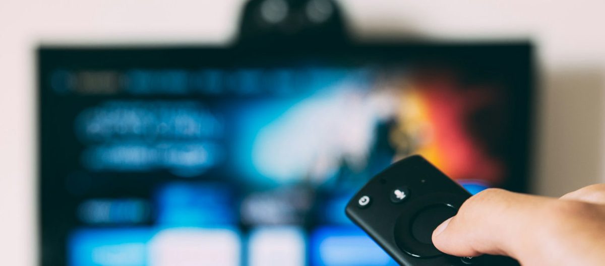 Ukryta funkcja pilota telewizora zmieni sposób, w jaki oglądasz filmy