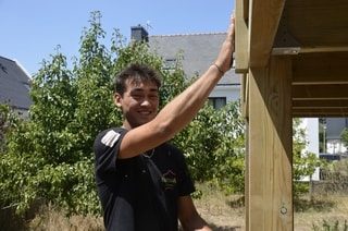 « J’avais envie de créer de mes mains » : à 23 ans, il gère son autoentreprise