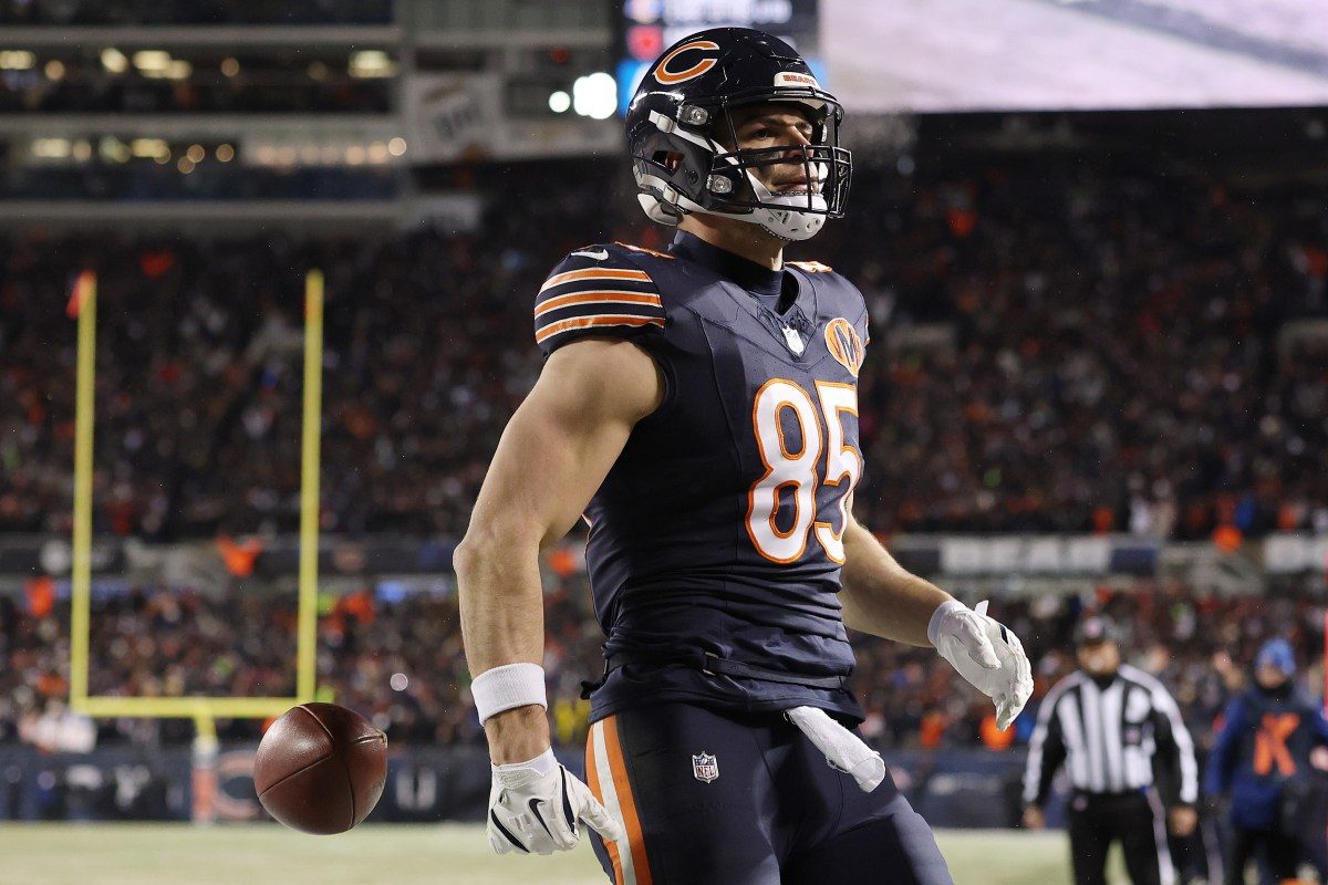 Bears TE Cole Kmet Delivers Exciting Message to Chicago Fans