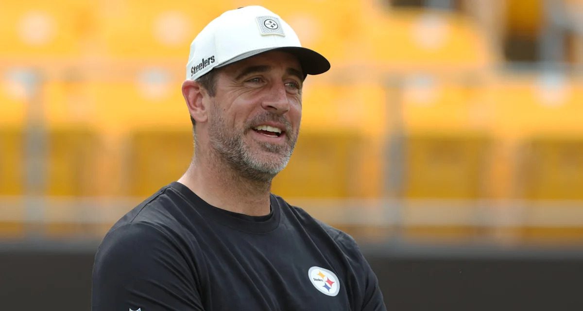 Aaron Rodgers appears to misrepresent Mina Kimes interaction, friendships in media circles