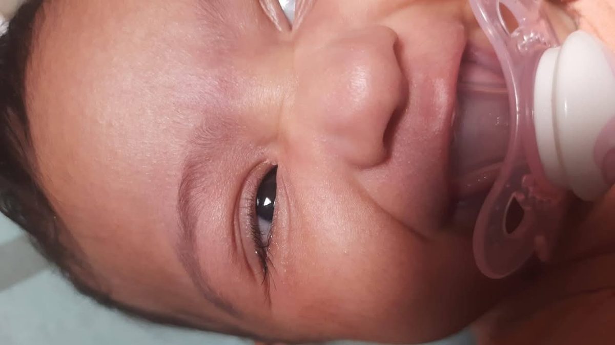 Após filha morrer por complicações do VSR, mãe engravida novamente e recebe no SUS vacina que não pôde pagar na primeir…