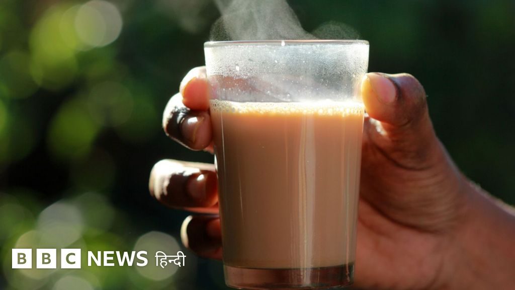 बहुत गर्म चाय या कॉफ़ी पीने से बढ़ सकता है कैंसर का ख़तरा