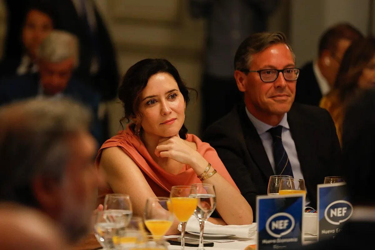 La unidad 'secreta' de Ayuso contra la ley de nietos: formó un equipo de expertos en el PP para analizar las nacionaliz…