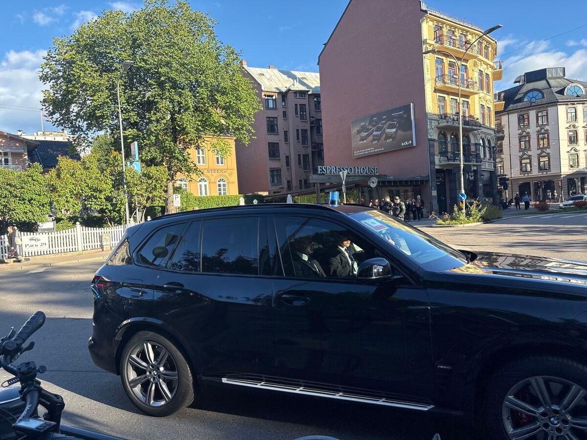 Prinsesse Märtha Louise og Durek Verrett er på slottet