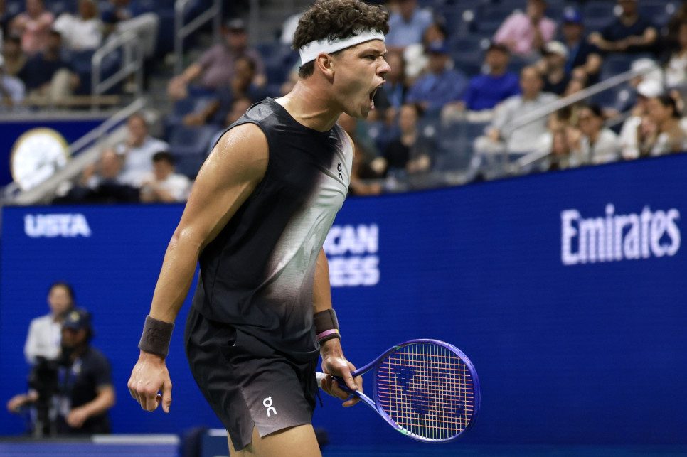 Szalona bitwa o półfinał US Open. Po 3.30 w nocy wielki mistrz mógł się pakować