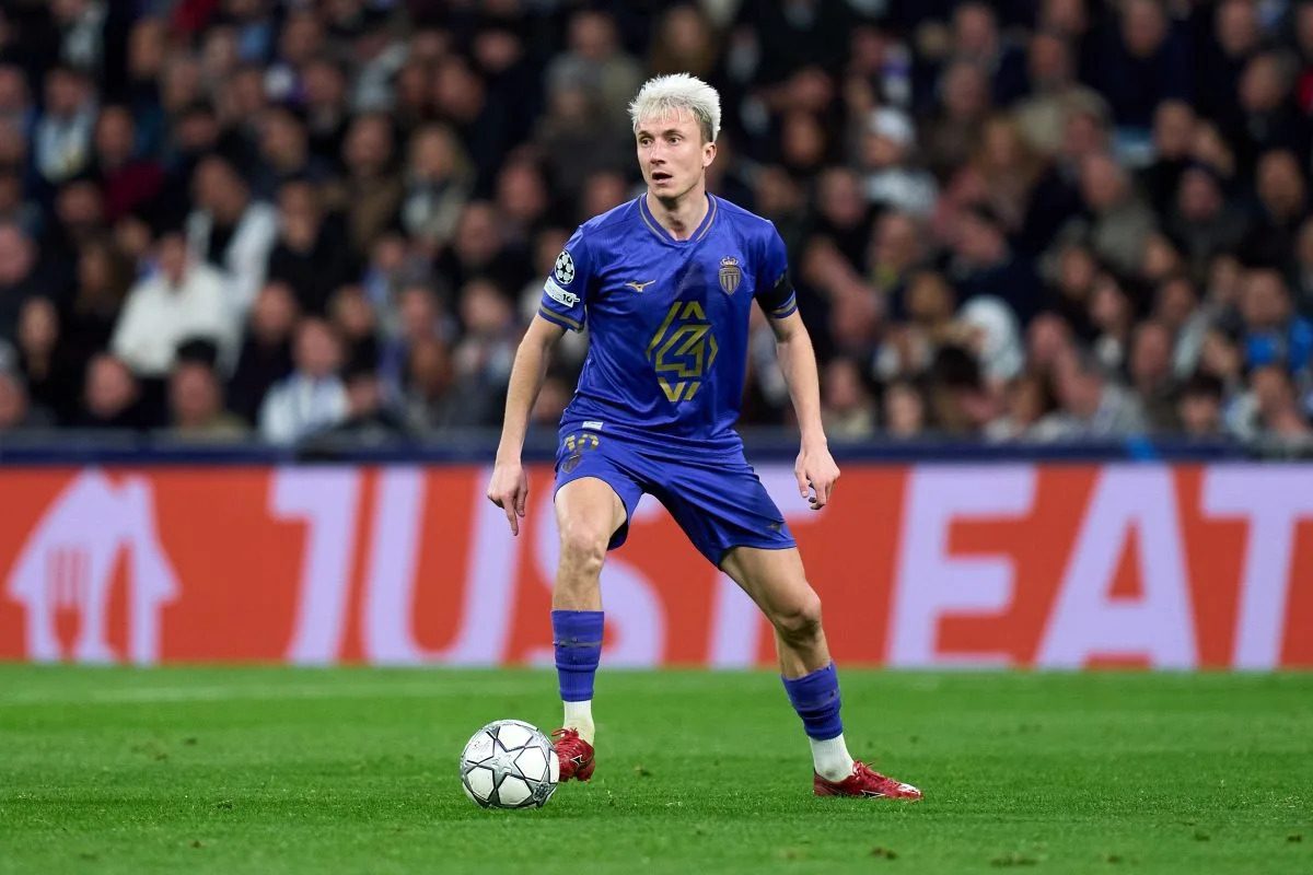 AS Monaco in advanced talks over Aleksandr Golovin sale