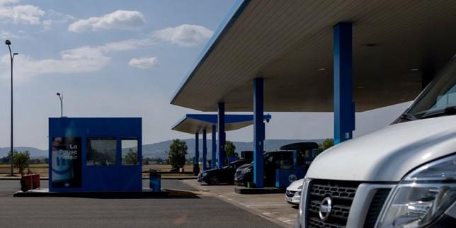 Les prix des carburants grimpent à nouveau en France, pénalisant en premier lieu les foyers ruraux