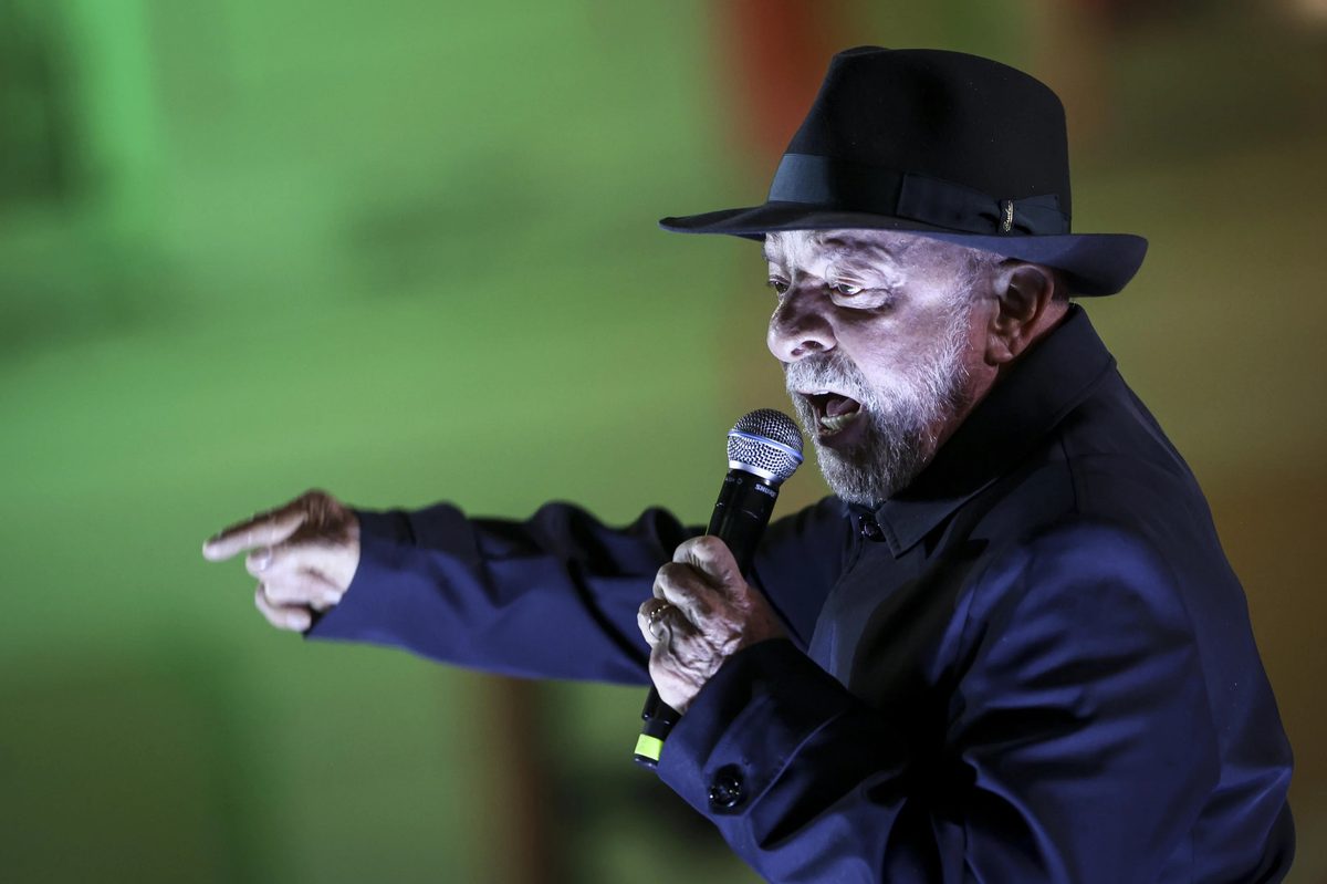 No RS, Lula vincula Vorcaro a Bolsonaro e diz que combateu fraude no Master: 'No meu mandato, ele virou prisioneiro'