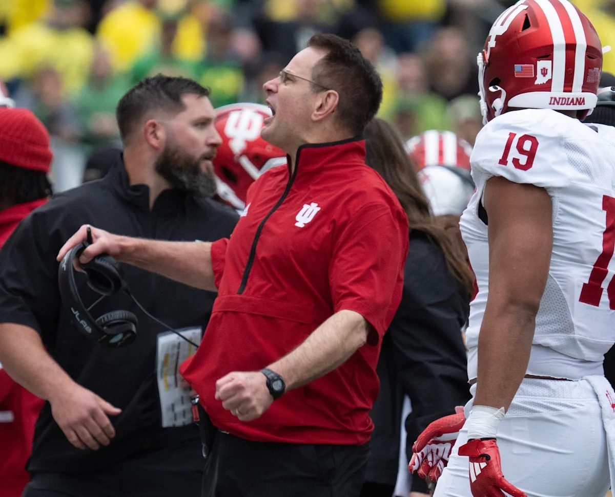 'Pray for Oregon': Inside the locker room before Indiana shocked college football