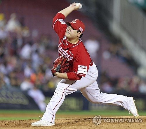 '두 번째 선발 등판' SSG 이로운, 6⅔이닝 9K 무실점 깜짝 호투