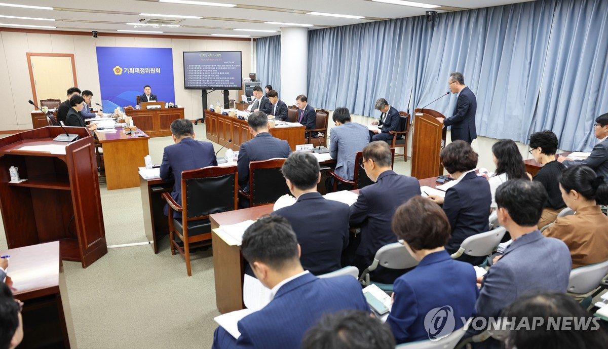 전남광주시 조직개편안, 시의회 공방…심사 보류(종합)