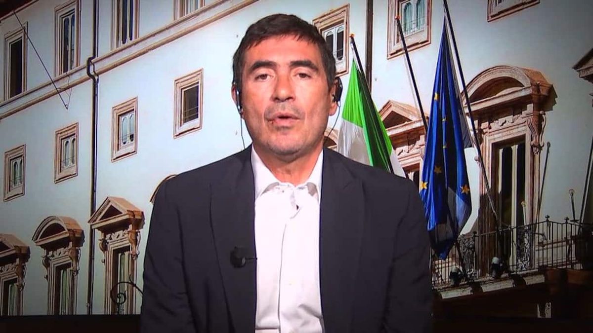 Fratoianni: "Legge elettorale introduce il premierato"