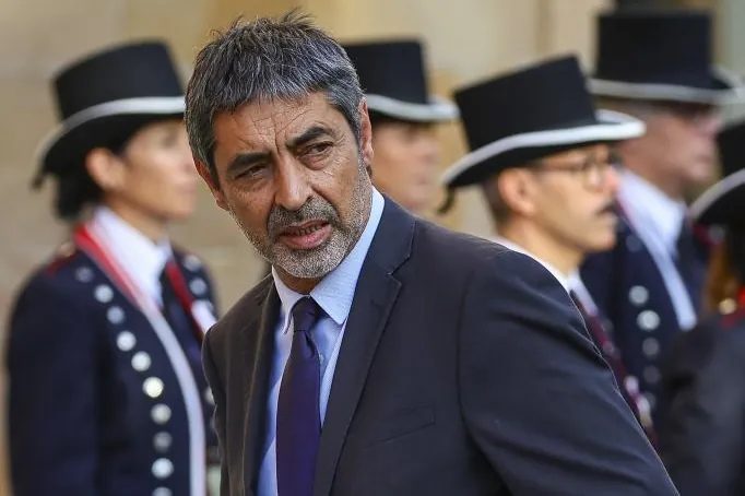Trapero dimite como jefe de los Mossos envuelto en polémicas y tras la exigencia de Junqueras de que dejara su cargo