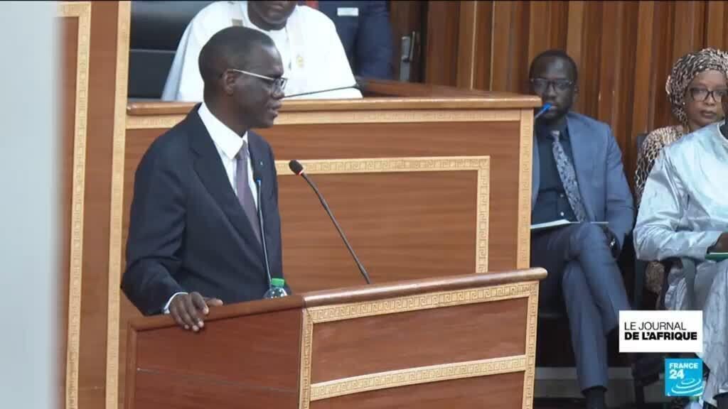 Sénégal : la gestion de la dette, priorité du Premier ministre Lô devant l'Assemblée