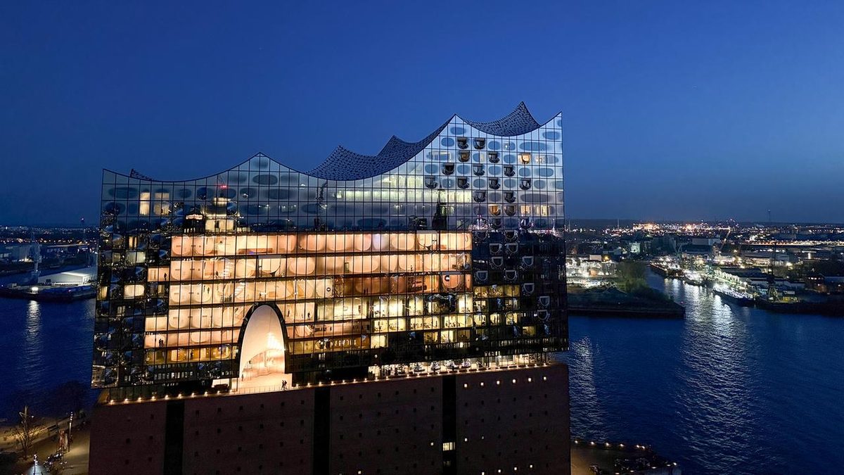 Vom Problemfall zum Erfolg: Zehn Jahre Elbphilharmonie in Hamburg
