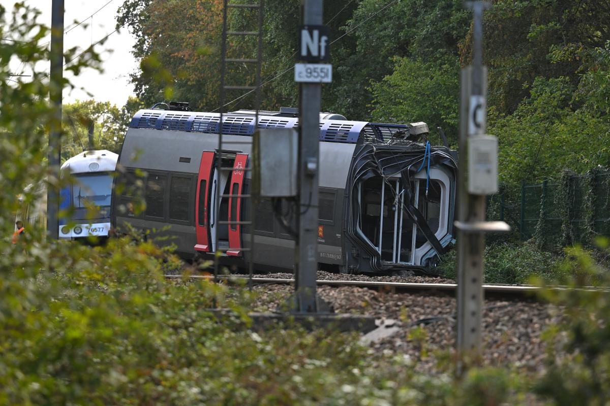 Un TER déraille en Normandie : 44 blessés, acte malveillant privilégié, enquête ouverte… Ce que l’on sait