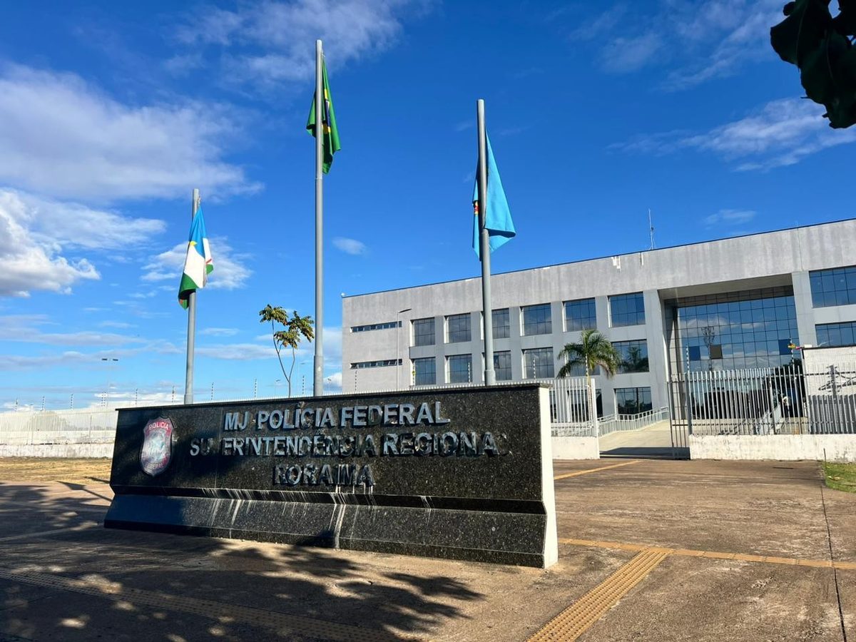Chefe de gabinete de deputada é alvo de mandado em operação da PF contra crimes eleitorais em RR