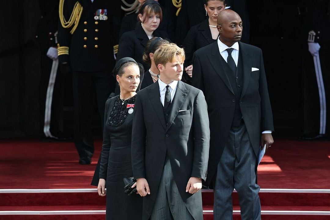 Kongefamilien forlater nå Oslo domkirke