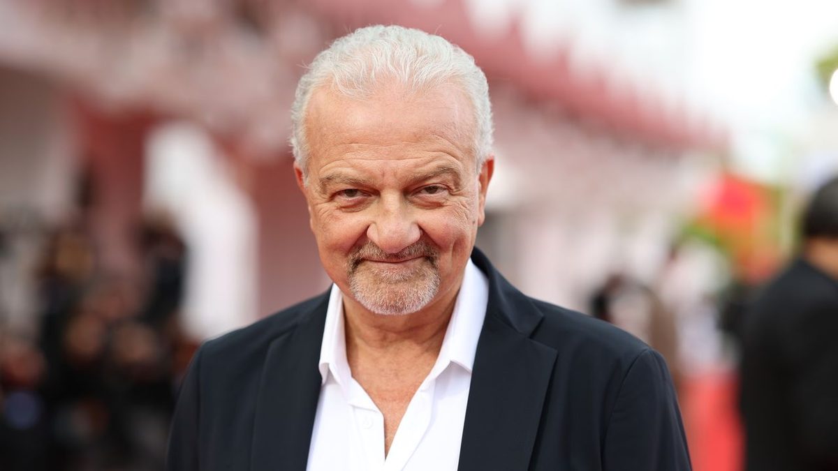 Giovanni Veronesi: «Dopo la morte dei miei genitori ho imparato a morire. Dio ride è il film più sincero della mia vita…