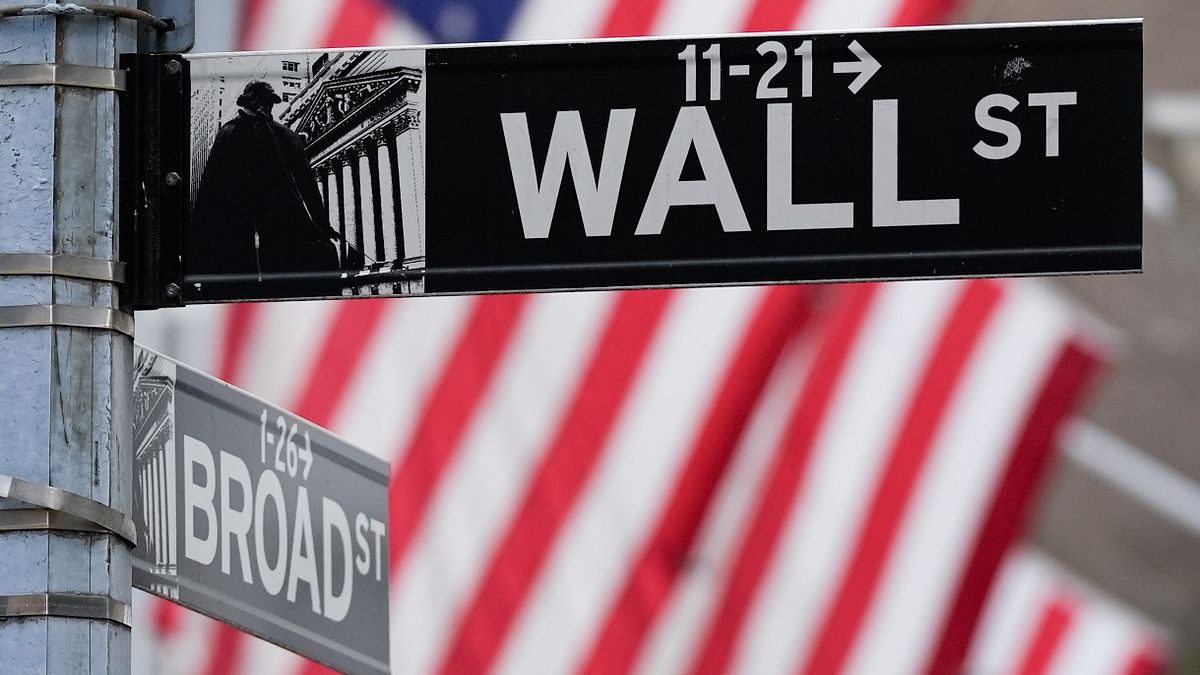 Wall Street faller fra start