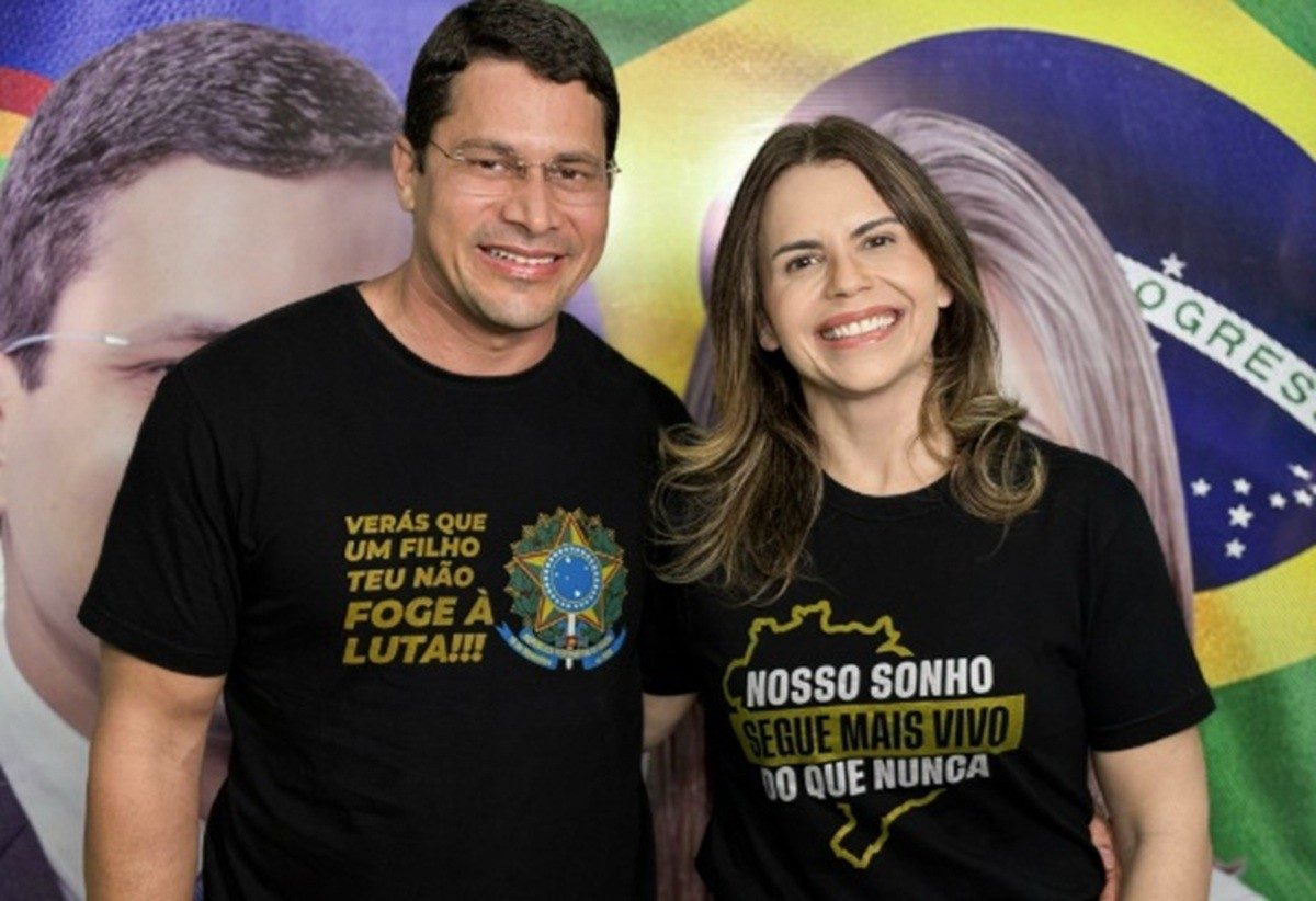 TRE manda Clarissa e Júnior Tércio retirarem propagandas por excesso de tempo no guia um do outro; é a 3ª decisão contr…
