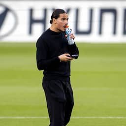 Live Champions League | Feyenoord telt af naar kraker in en tegen Barcelona