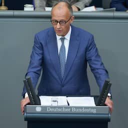 Merz beschuldigt AfD van 'etnische zuivering' tijdens debat in Bondsdag