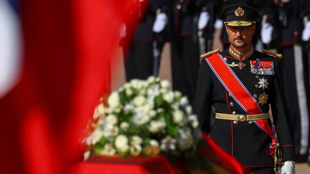 Noorse koning Harald naar zijn laatste rustplaats gebracht in Oslo