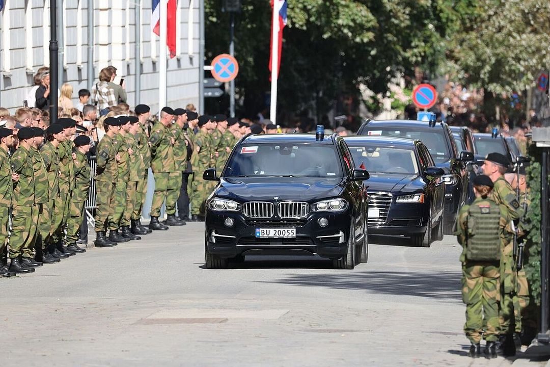 32 slitne og svimle soldater