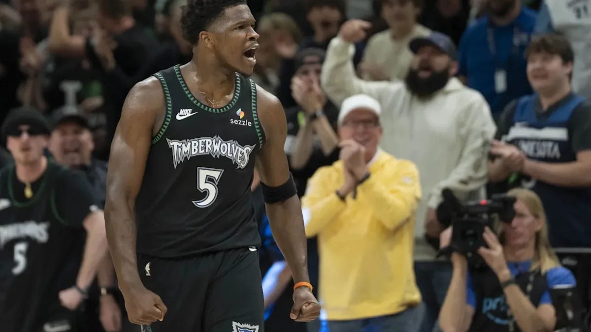 Timberwolves' Anthony Edwards sends loud message to NBA while meeting ex-Warrior Jonathan Kuminga