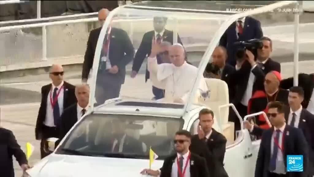 La France se prépare à la première visite d'un pape depuis 18 ans