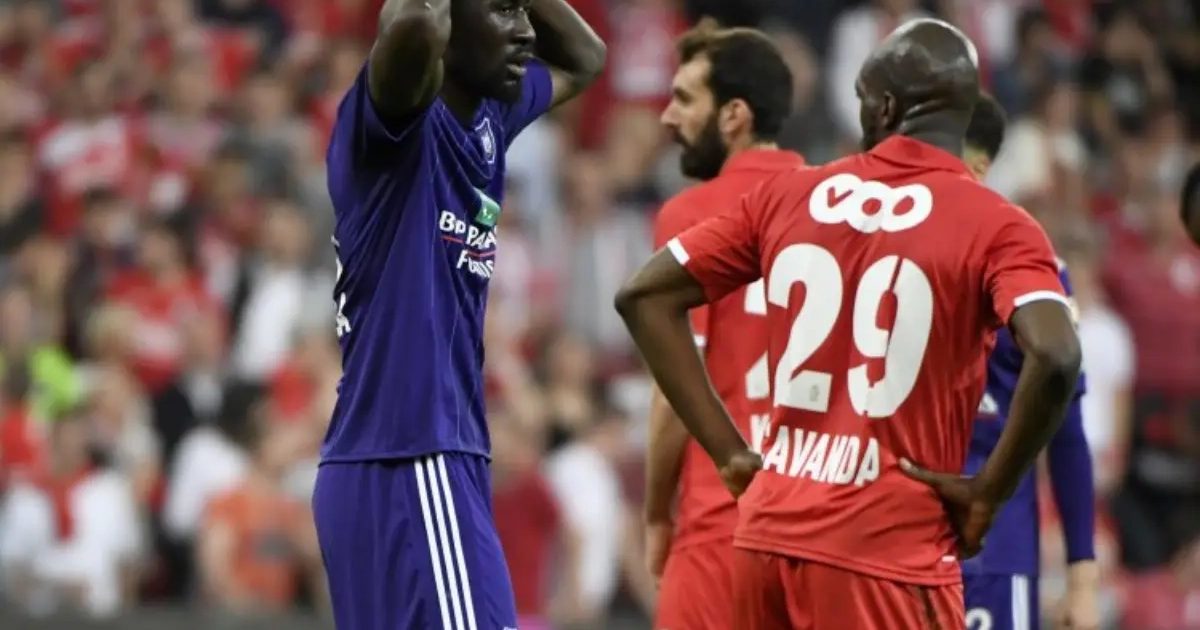OFFICIEEL: Voormalige Anderlecht-flop zit opnieuw zonder club