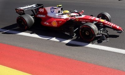 Laatste vrije training hervat na lange onderbreking door crash Lewis Hamilton
