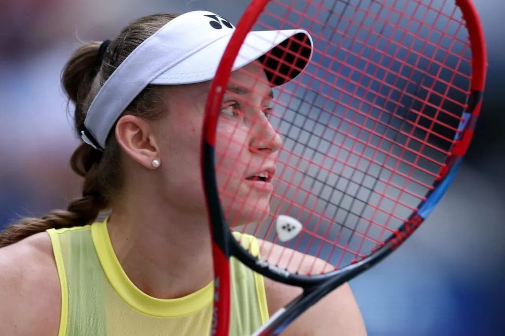 Elena Rybakina becomes world No. 1 for first time after U.S. Open win over Zheng Qinwen