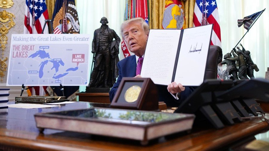 Associated Press will stick with Lake Ontario, over Trump's renamed 'Lake America'