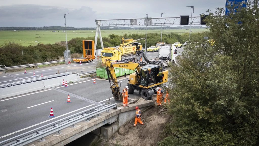 Brug A28 bij Nijkerk naar verwachting rond middernacht weer open