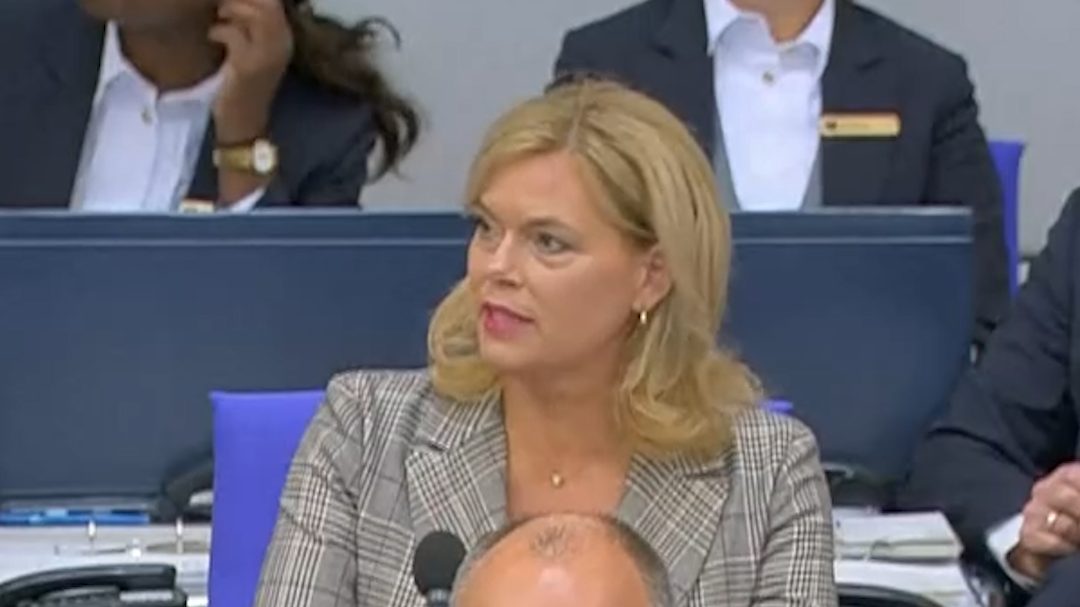 Generaldebatte im Bundestag: »Wir sind hier nicht auf dem Fußballplatz«