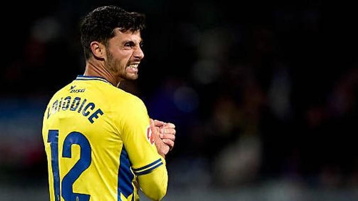 Confirmado: 'Kirianazo' en la UD Las Palmas, el '20' vuela al banco y turno para Enzo